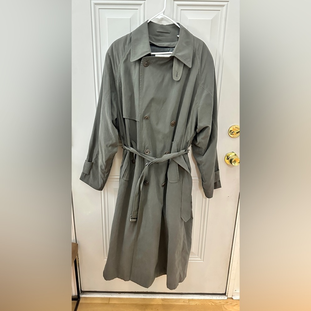 London Fog Men’s Iconic double breasted Trench coat